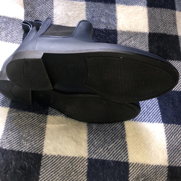 Sam Eldeman • Black And Blue Rubber Rain Boots Tinsley - Picture 8 of 8